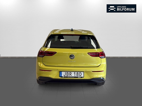 Volkswagen Golf VIII 5 of 16