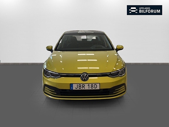 Volkswagen Golf VIII 2 of 16