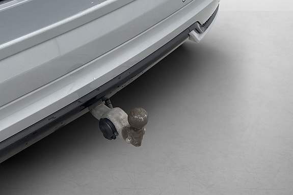Volvo XC60 8 of 30