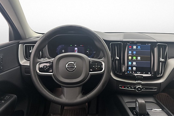 Volvo XC60 13 of 30