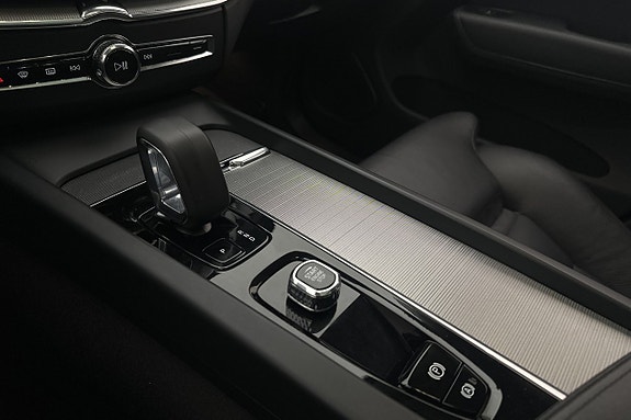 Volvo XC60 22 of 30