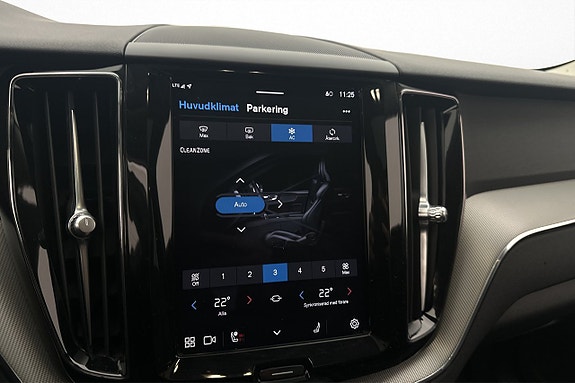 Volvo XC60 19 of 30