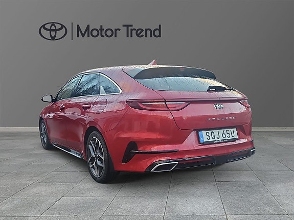 Kia ProCeed 2 of 5