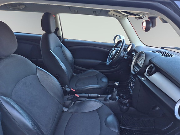 MINI Clubman One 15 of 17