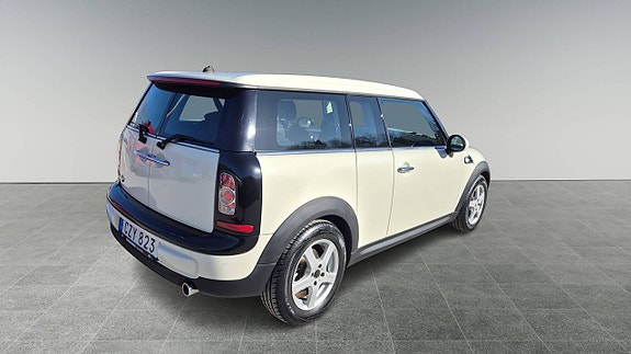 MINI Clubman One 7 of 17