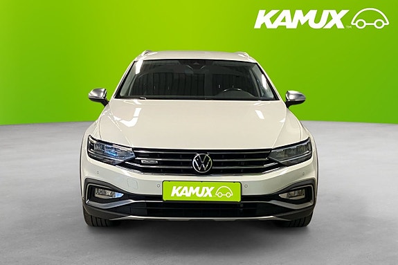 Volkswagen Passat Alltrack 5 of 5