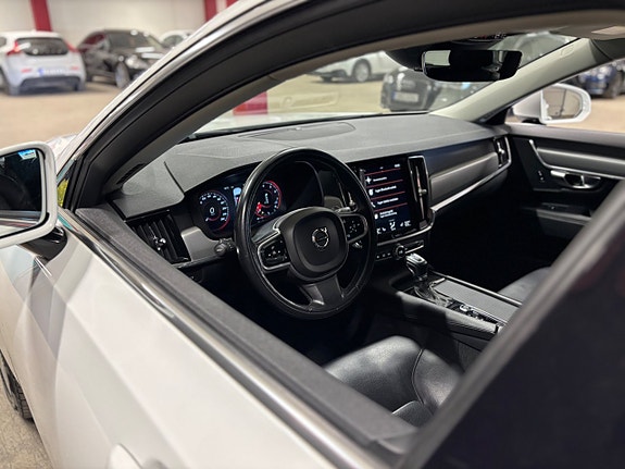Volvo V90 8 of 21