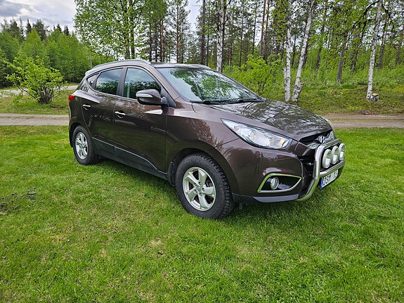 Hyundai ix35 2 of 5