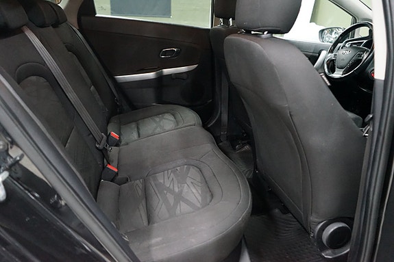 Kia Ceed 11 of 17