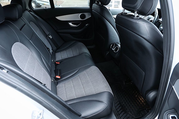 Mercedes-Benz C220 d 16 of 18