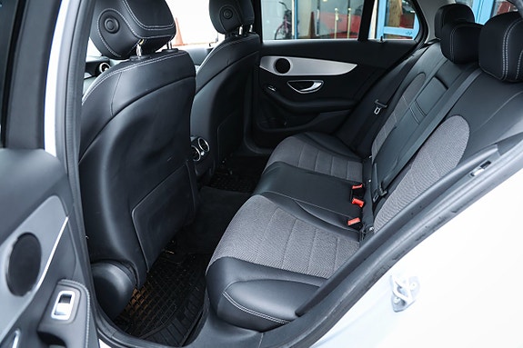 Mercedes-Benz C220 d 15 of 18
