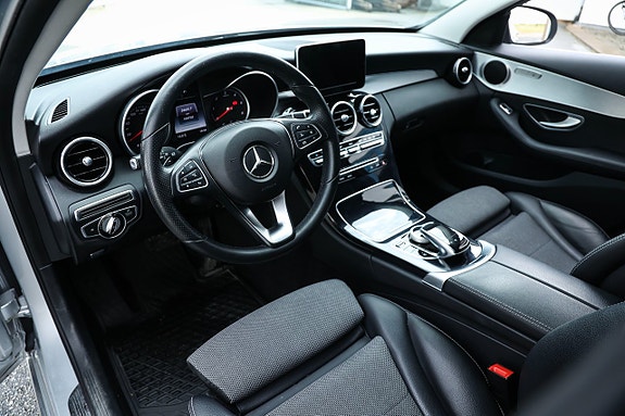 Mercedes-Benz C220 d 11 of 18