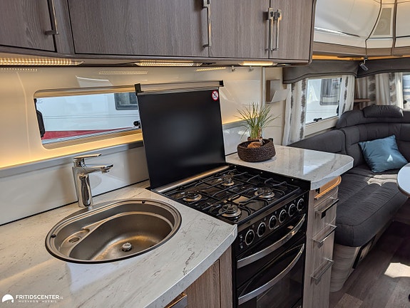 Kabe ROYAL 600 XL KS *Förtält / Året runt komfort / Premium 8 of 21