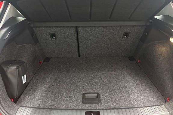 Seat Arona 10 of 16