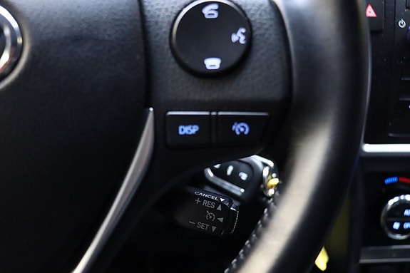 Toyota Auris 26 of 30