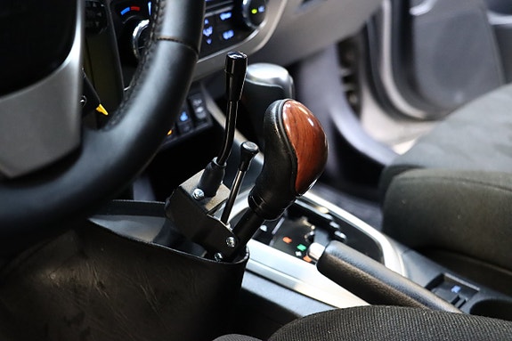 Toyota Auris 11 of 30