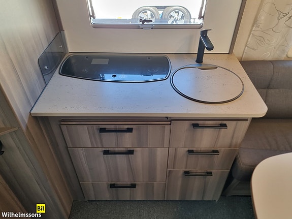 Kabe ESTATE 560 GLE KS KOMFORTPAKET EN ÄGARE MYCKET FINT SKICK LASTVIKT 454 12 of 19