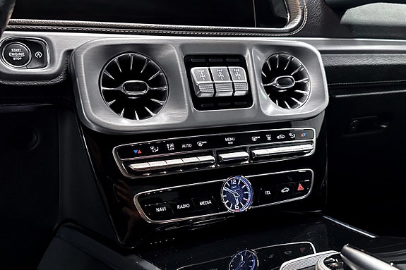Mercedes-Benz G63 21 of 25