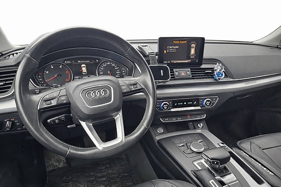 Audi Q5 6 of 9
