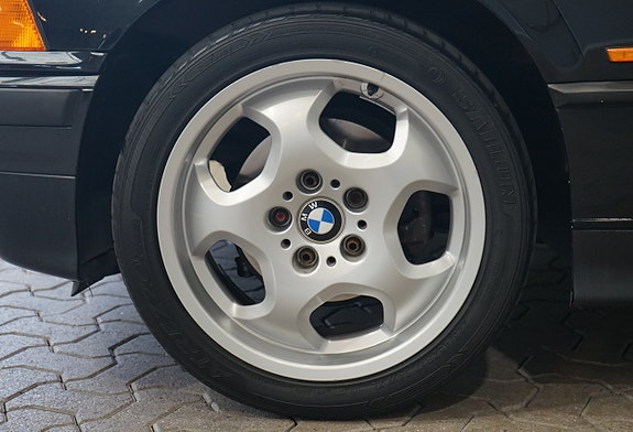 BMW 318 8 of 10