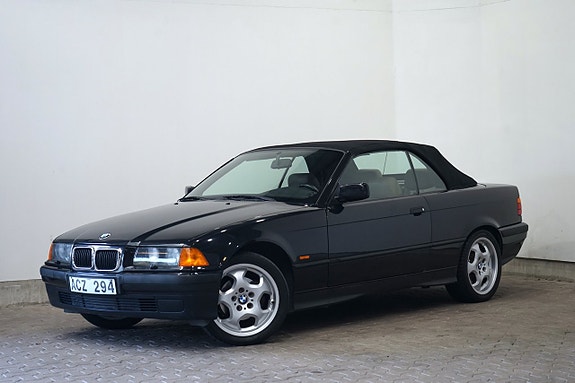 BMW 318 2 of 5
