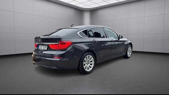 BMW 530d 3 of 5