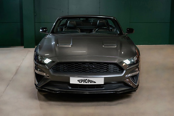 Ford Mustang 9 of 28