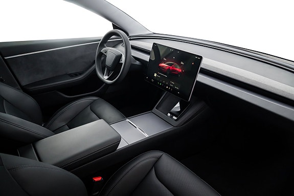 Tesla Model 3 22 of 25