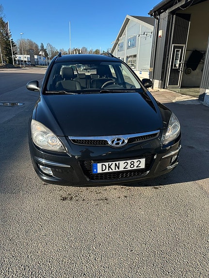 Hyundai i30 2 of 4