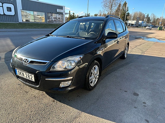 Hyundai i30 4 of 4