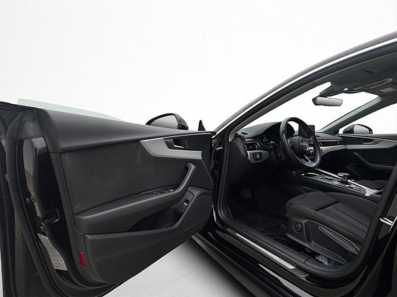 Audi A5 8 of 30