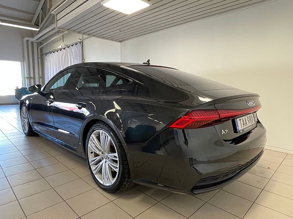 Audi A7 4 of 5