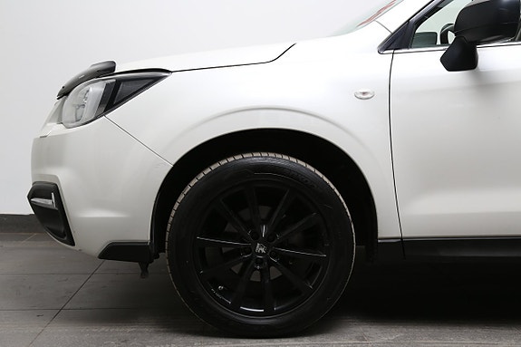 Subaru Forester 9 of 23