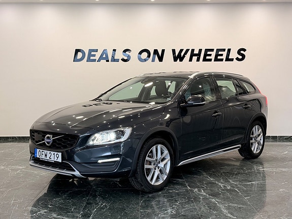 Volvo V60 Cross Country 4 of 5
