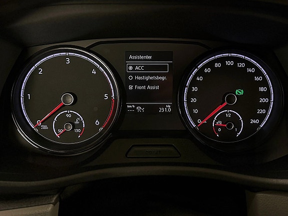 Volkswagen Transporter 13 of 30