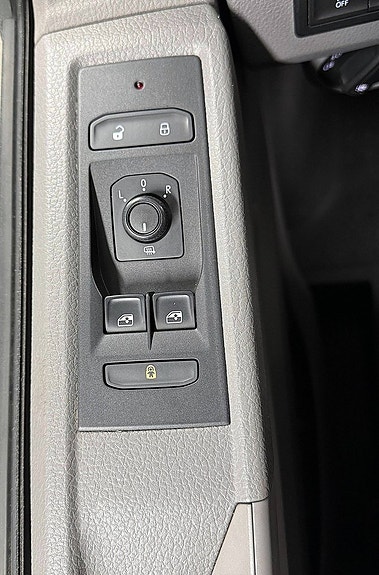 Volkswagen Transporter 9 of 30