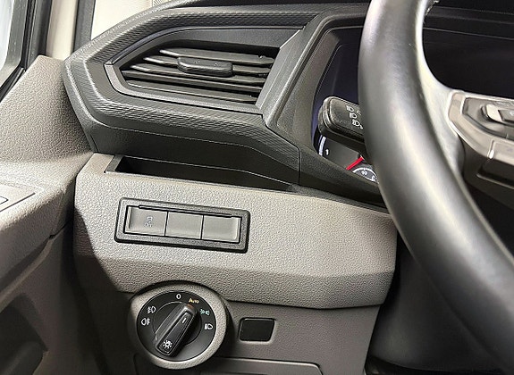 Volkswagen Transporter 10 of 30