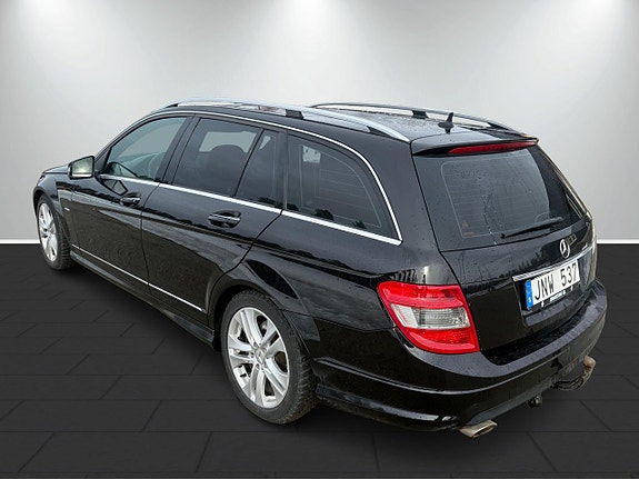 Mercedes-Benz C220 7 of 24