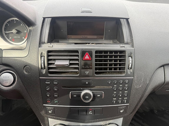 Mercedes-Benz C220 18 of 24