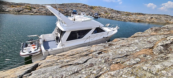 Bayliner 3988 97 Nya motorer 2x400hk byte 10 of 14