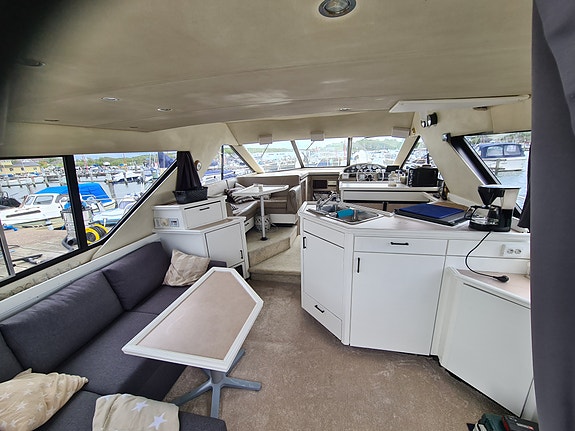 Bayliner 3988 97 Nya motorer 2x400hk byte 12 of 14