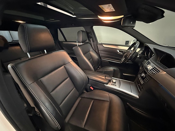 Mercedes-Benz E350 9 of 17