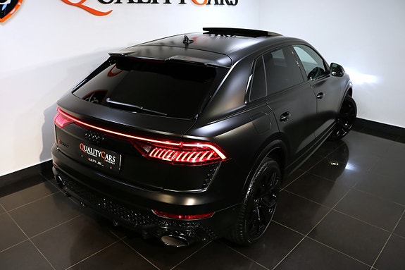 Audi RS Q8 22 of 27