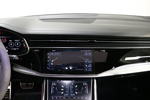 Audi RS Q8 12 of 27