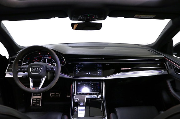 Audi RS Q8 18 of 27