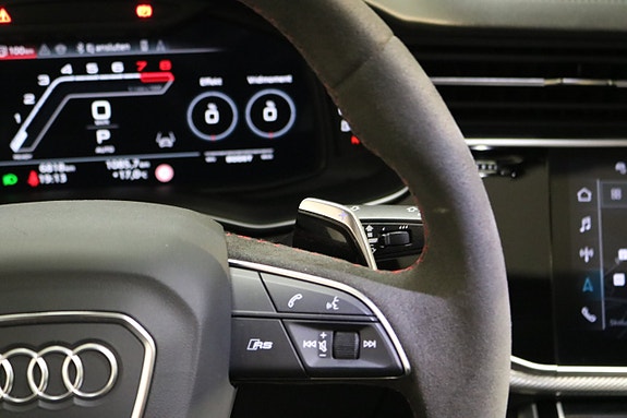 Audi RS Q8 10 of 27