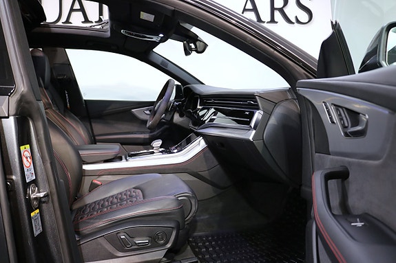 Audi RS Q8 14 of 27