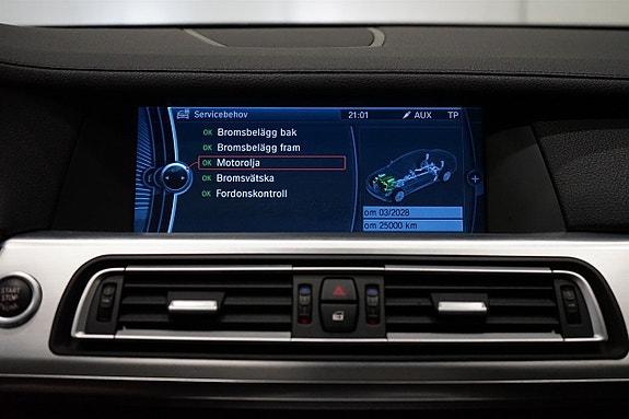 BMW 740d 20 of 28
