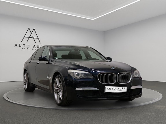 BMW 740d 3 of 5