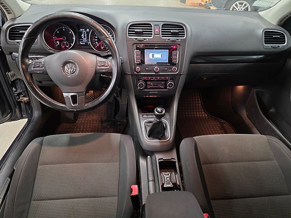 Volkswagen Golf VI 15 of 17